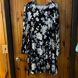 Old Navy women’s swing dress, long sleeve. Size XL